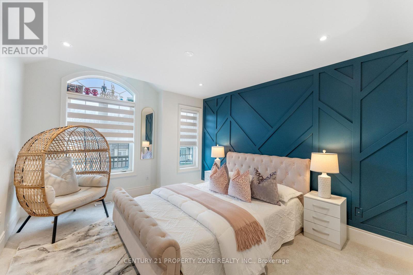104 CLOCKWORK DRIVE - 25