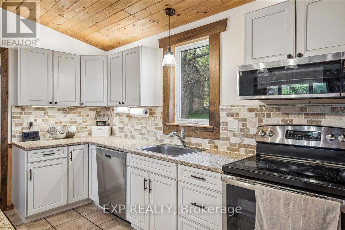 125 RIVER ROAD - 10