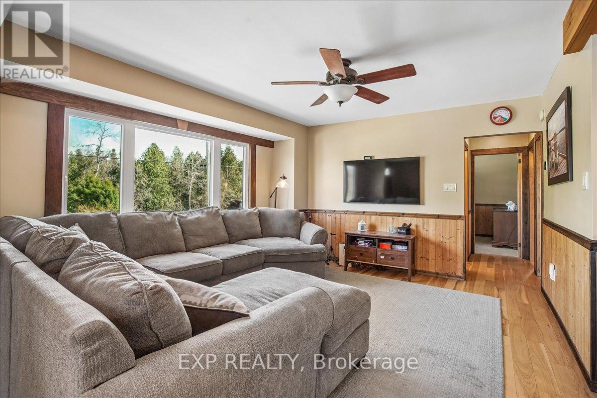 125 RIVER ROAD - 16