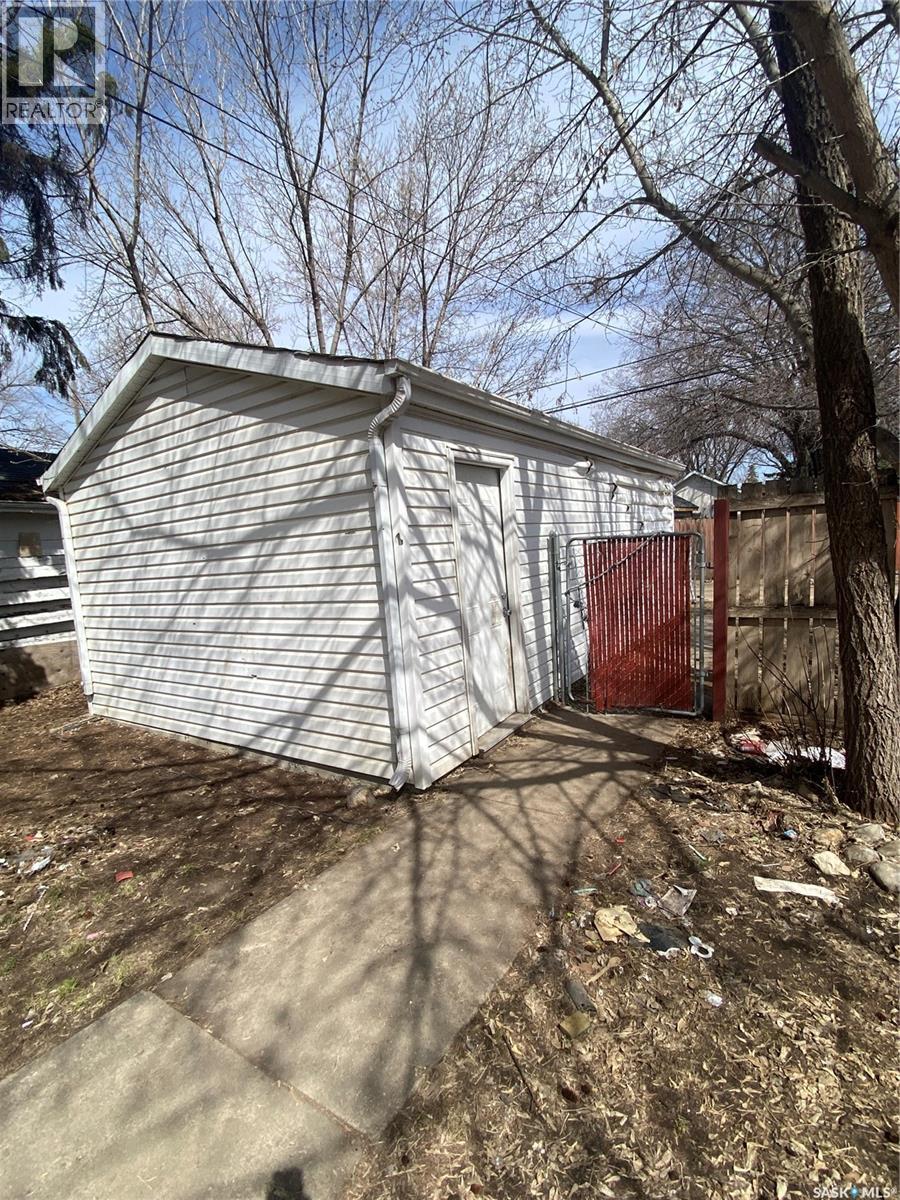 1234 G AVENUE N - Image 3