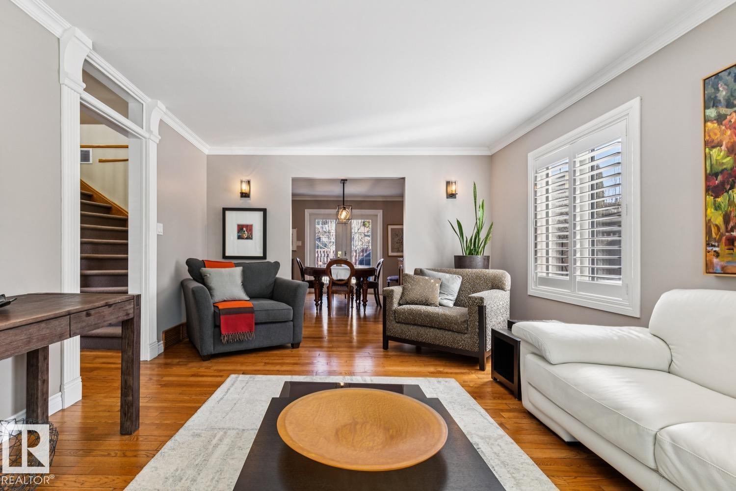 701 ROMANIUK RD NW, Edmonton