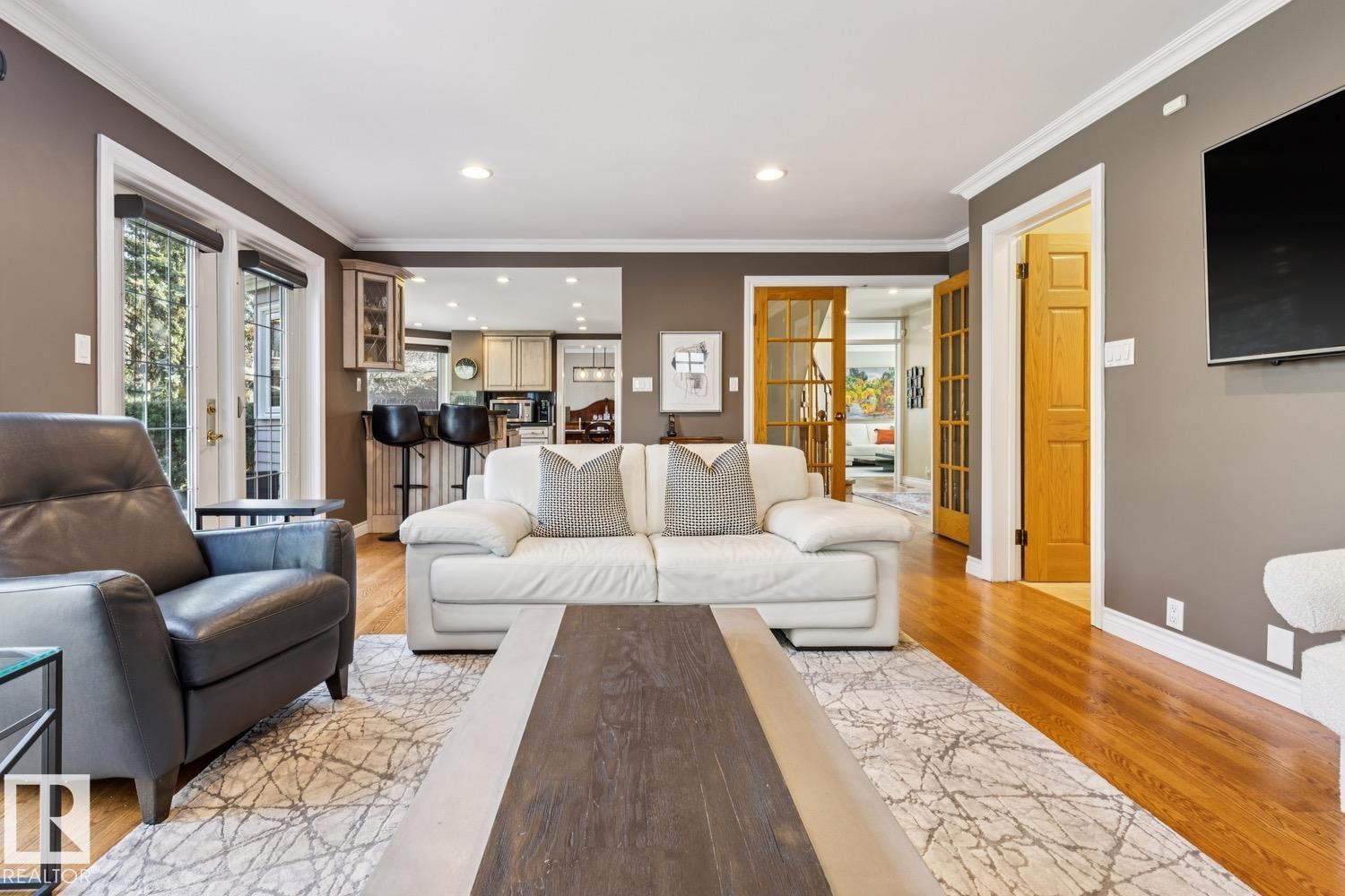 701 ROMANIUK RD NW, Edmonton