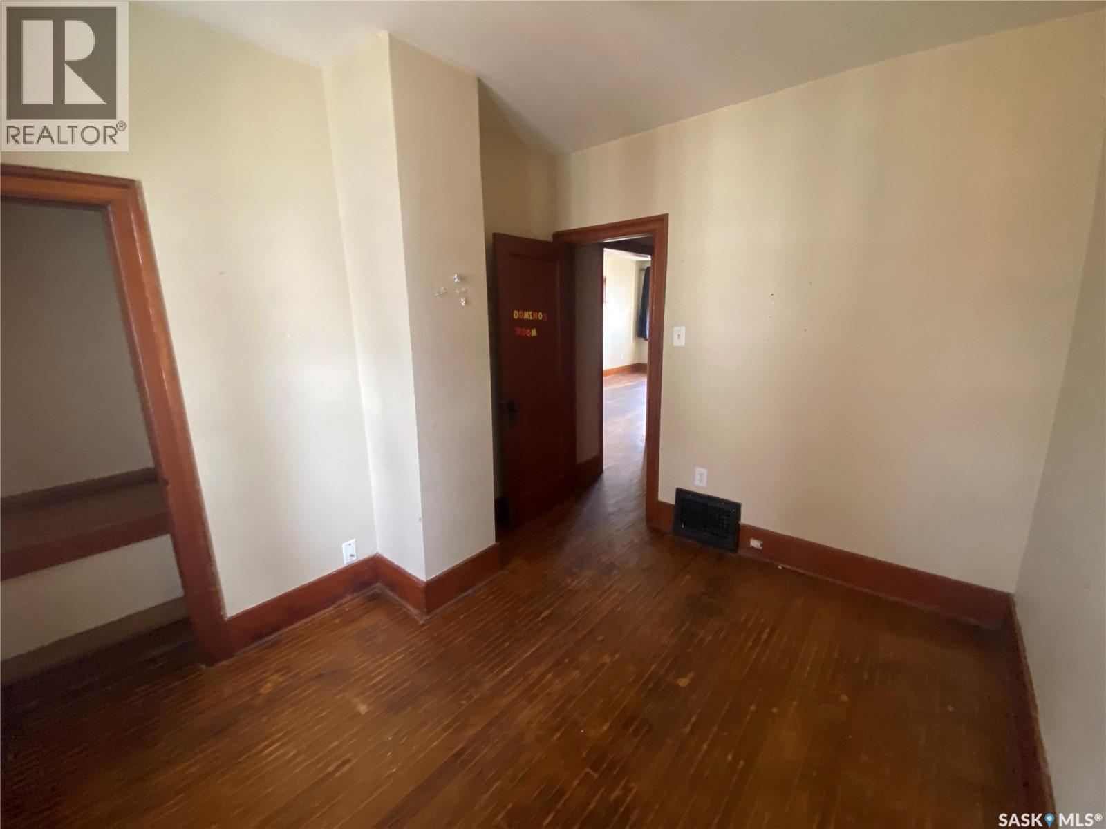 1234 G AVENUE N - 8