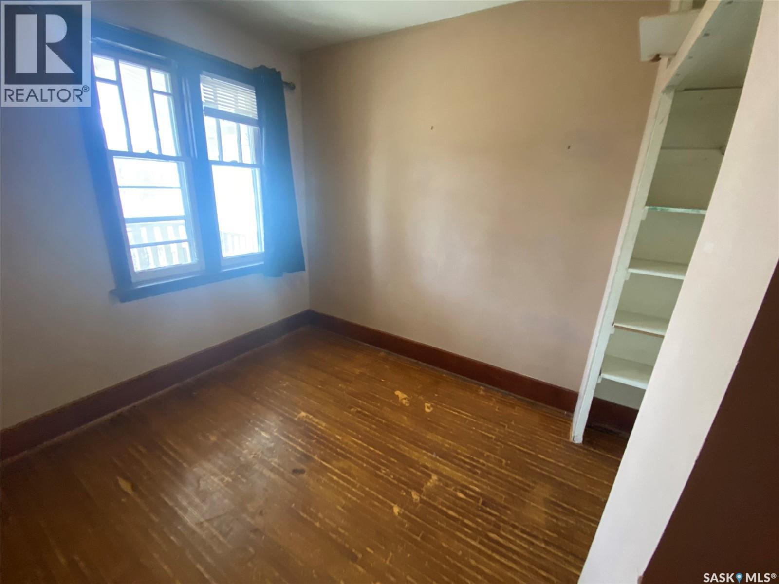 1234 G AVENUE N - 9