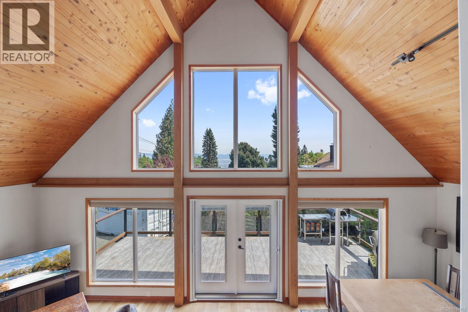 1869 Fern Rd, Courtenay