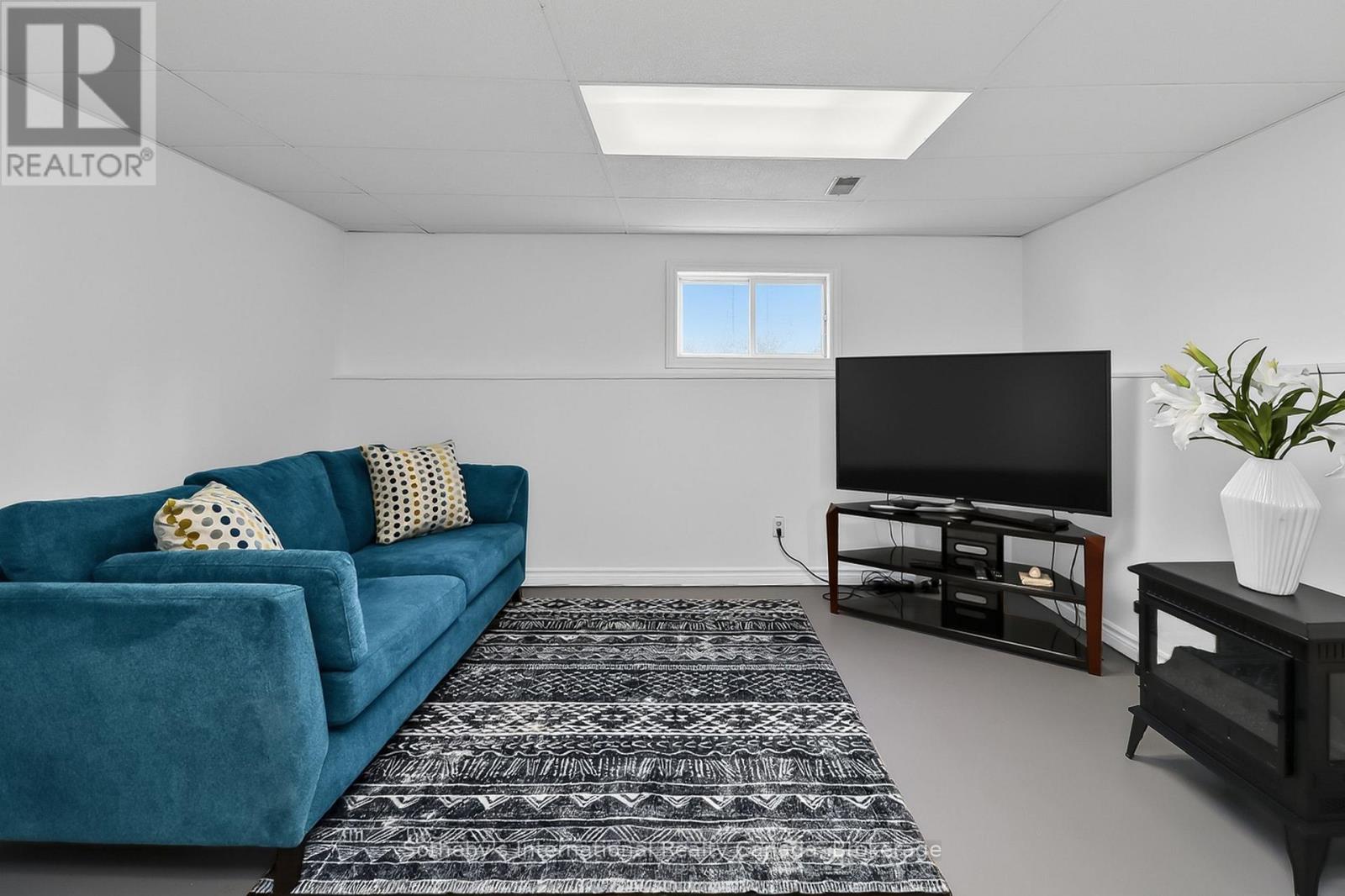 224 BEECH STREET - 28