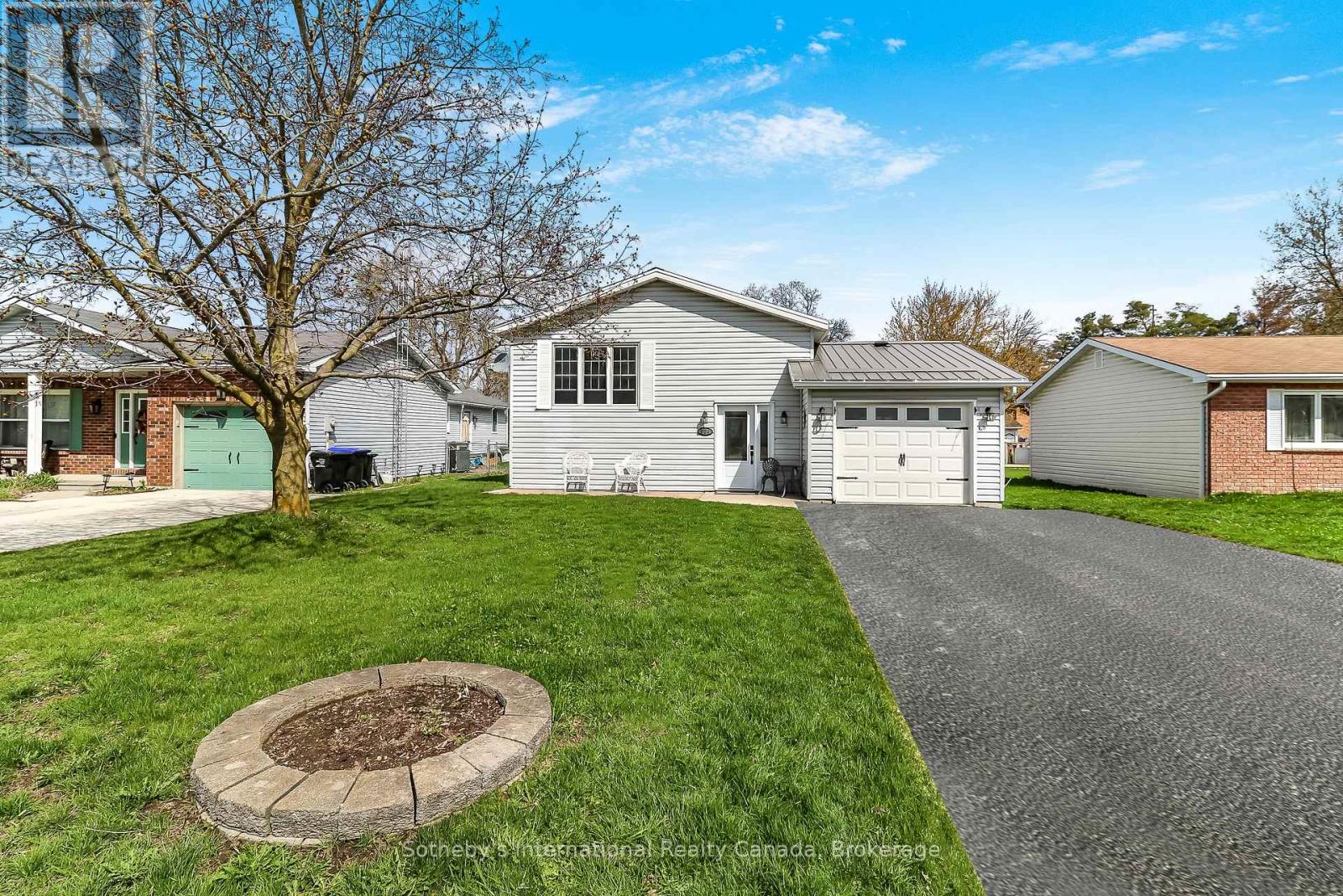 224 BEECH STREET - 40