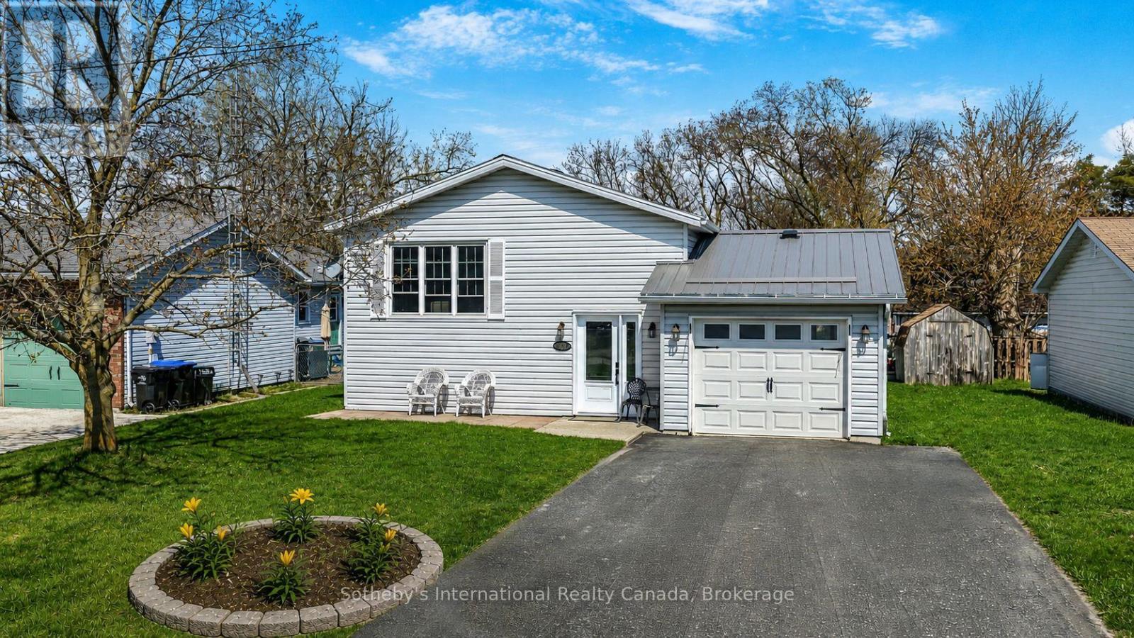 224 BEECH STREET - 42