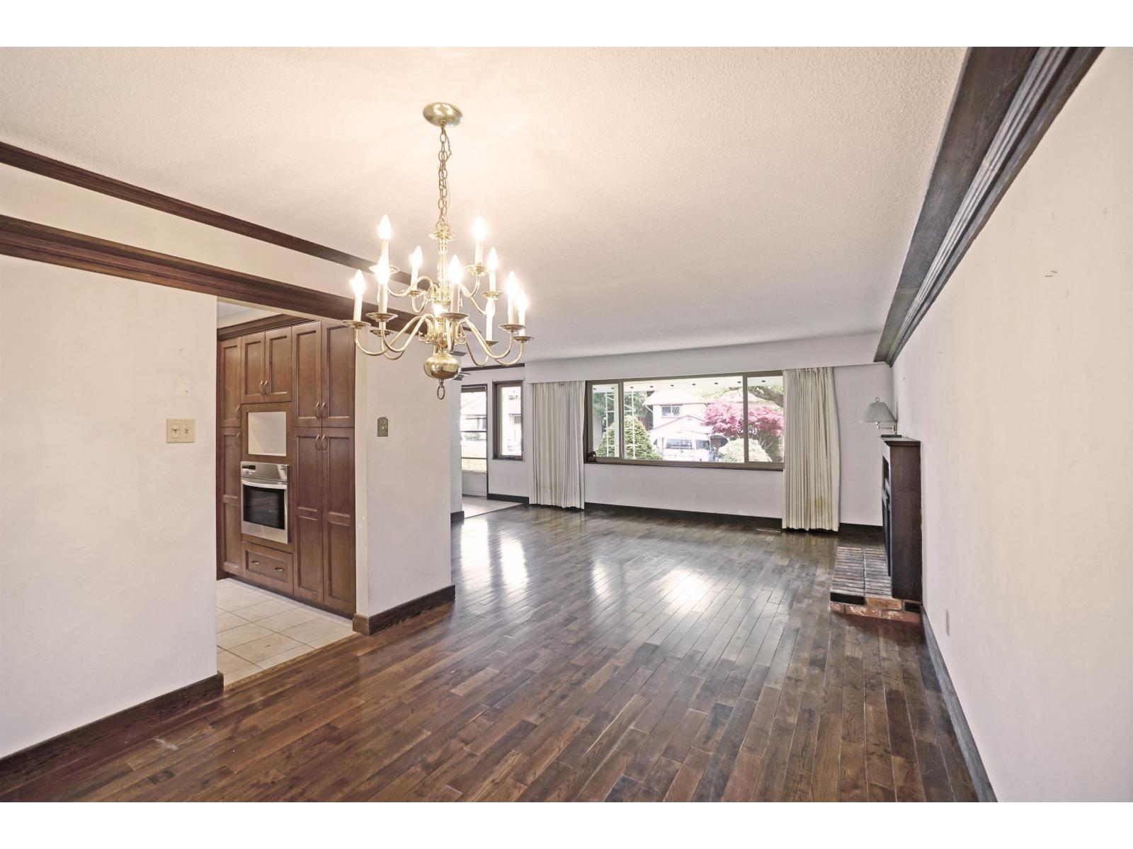 1523 PARKER PLACE, White Rock
