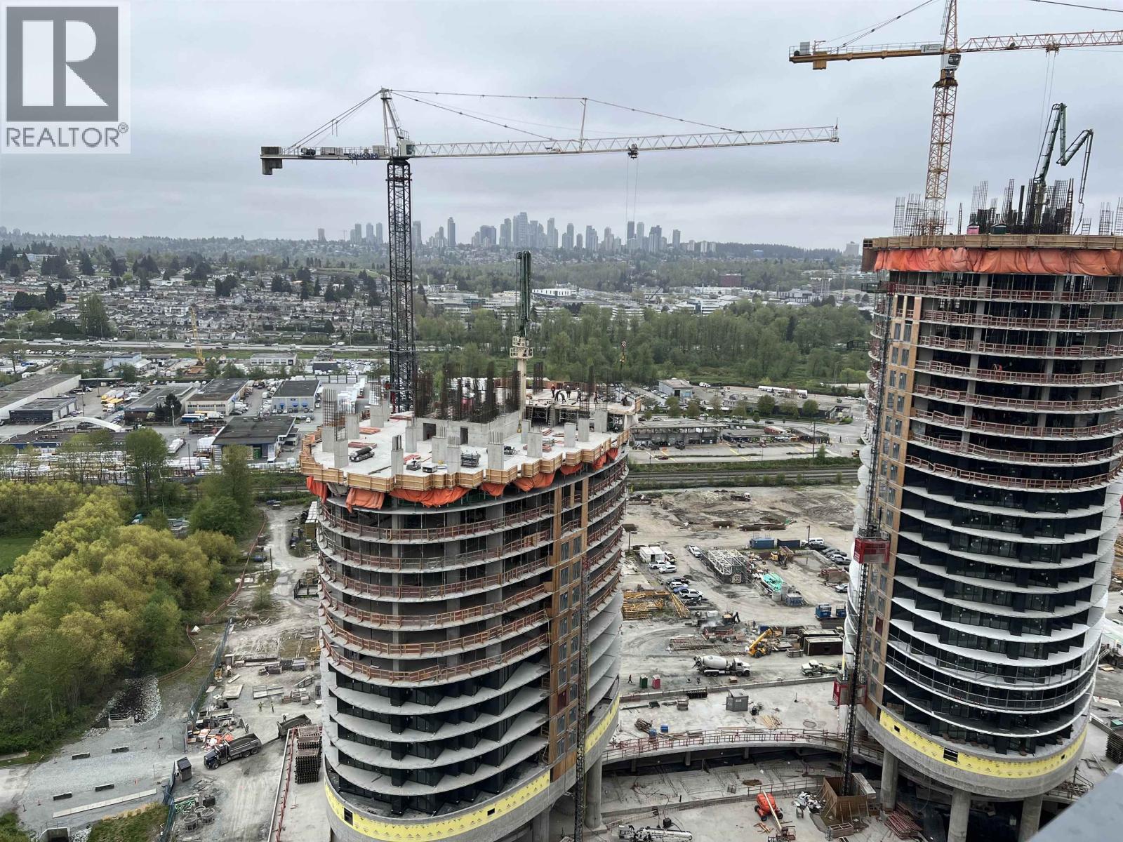 2110 4890 LOUGHEED HIGHWAY, Burnaby