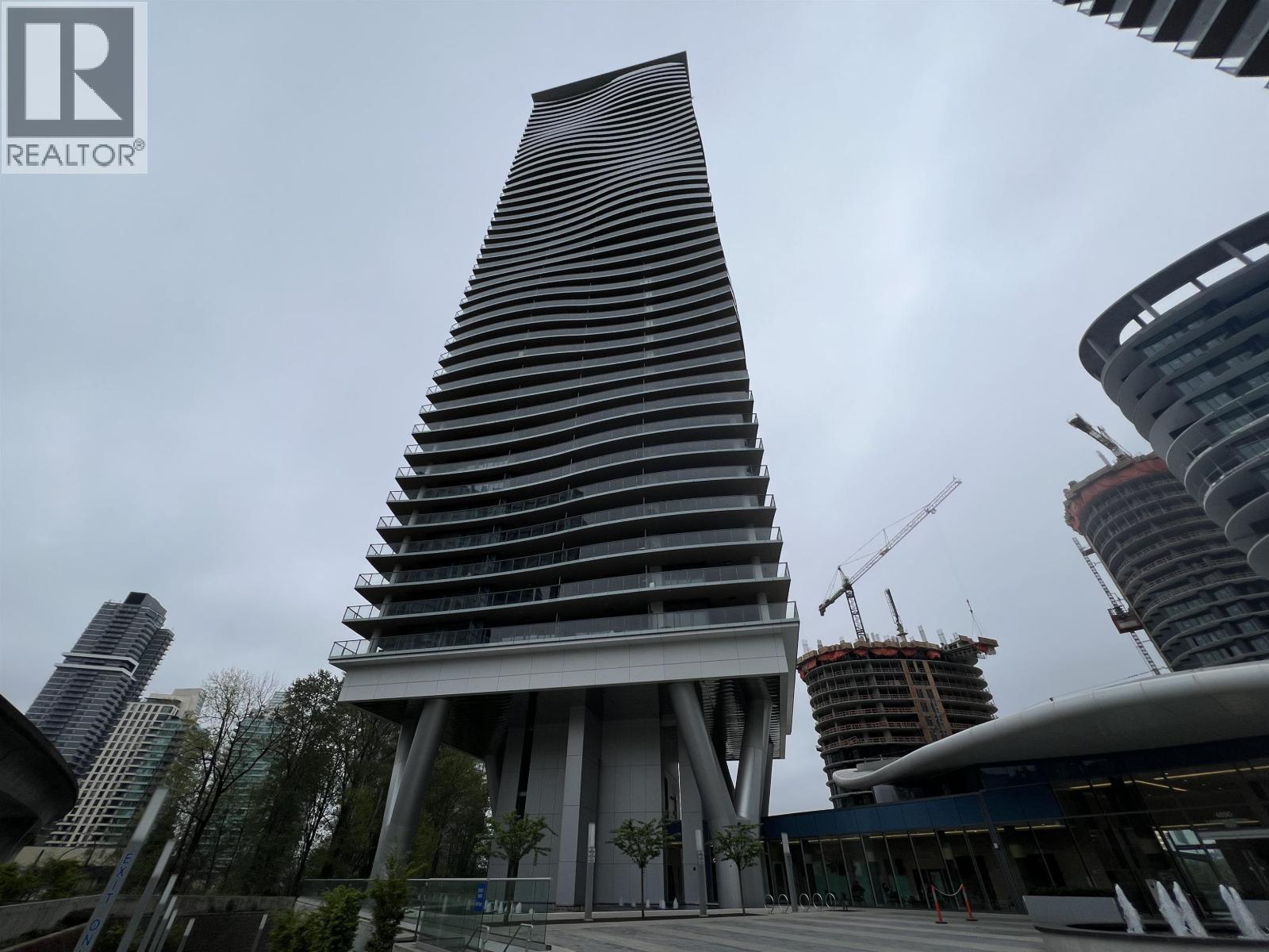2110 4890 LOUGHEED HIGHWAY, Burnaby