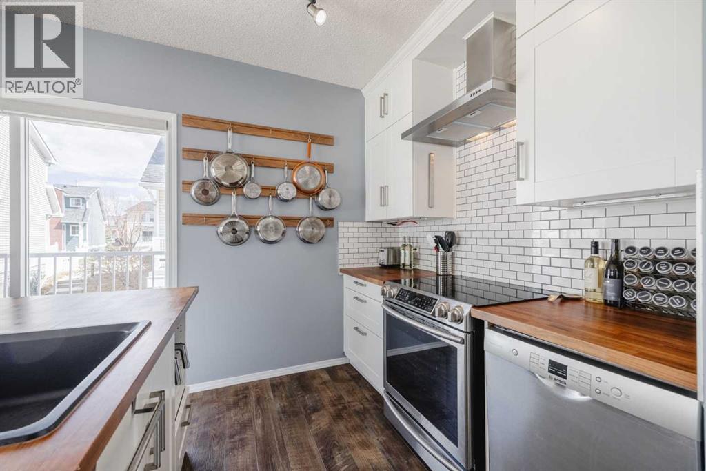 322 Mckenzie Towne Link SE - 10