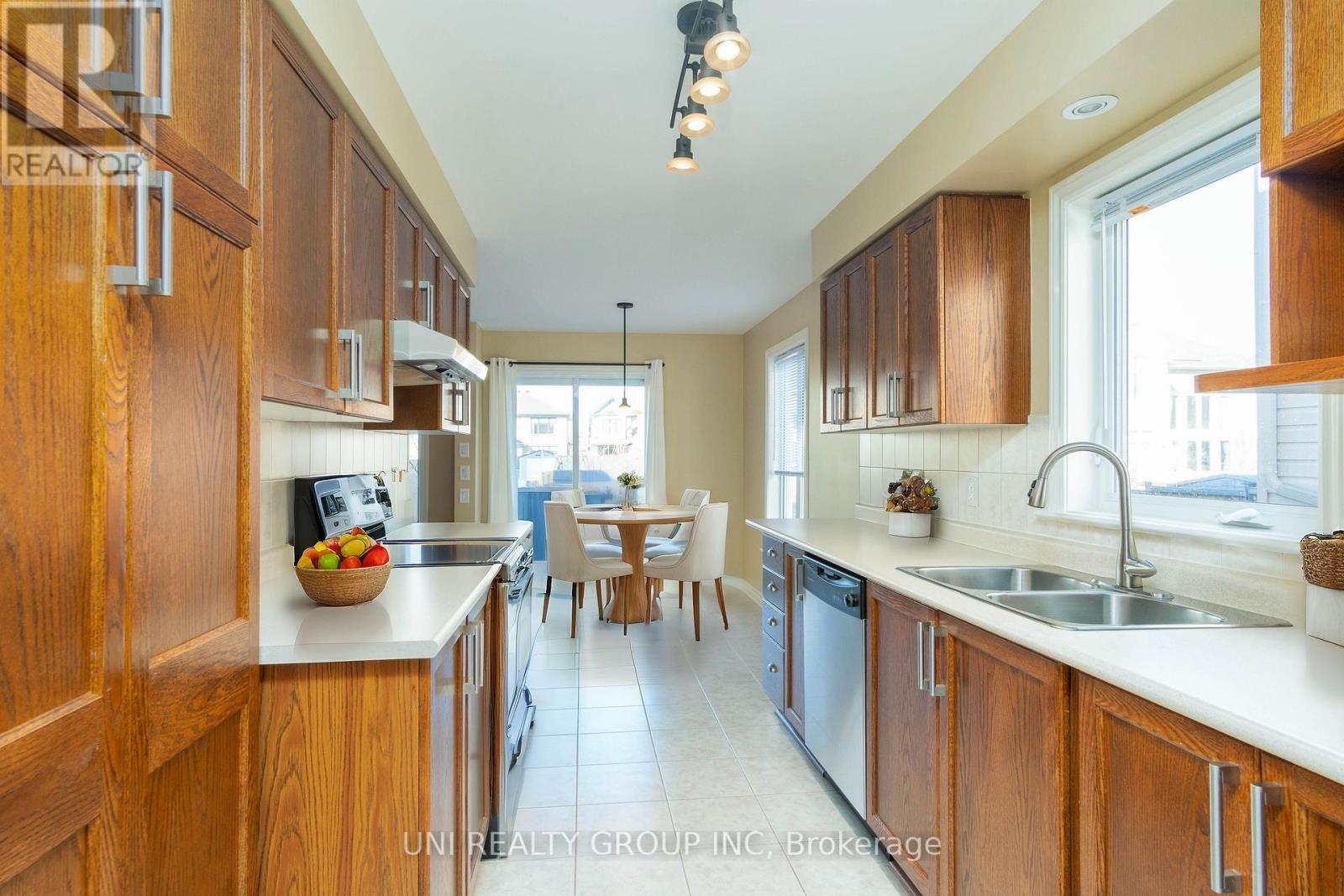 3 Bed, 3 Bath House for Rent in Ottawa – 268 TEWSLEY DRIVE, Ottawa – MLS# X13073214 - Image 9