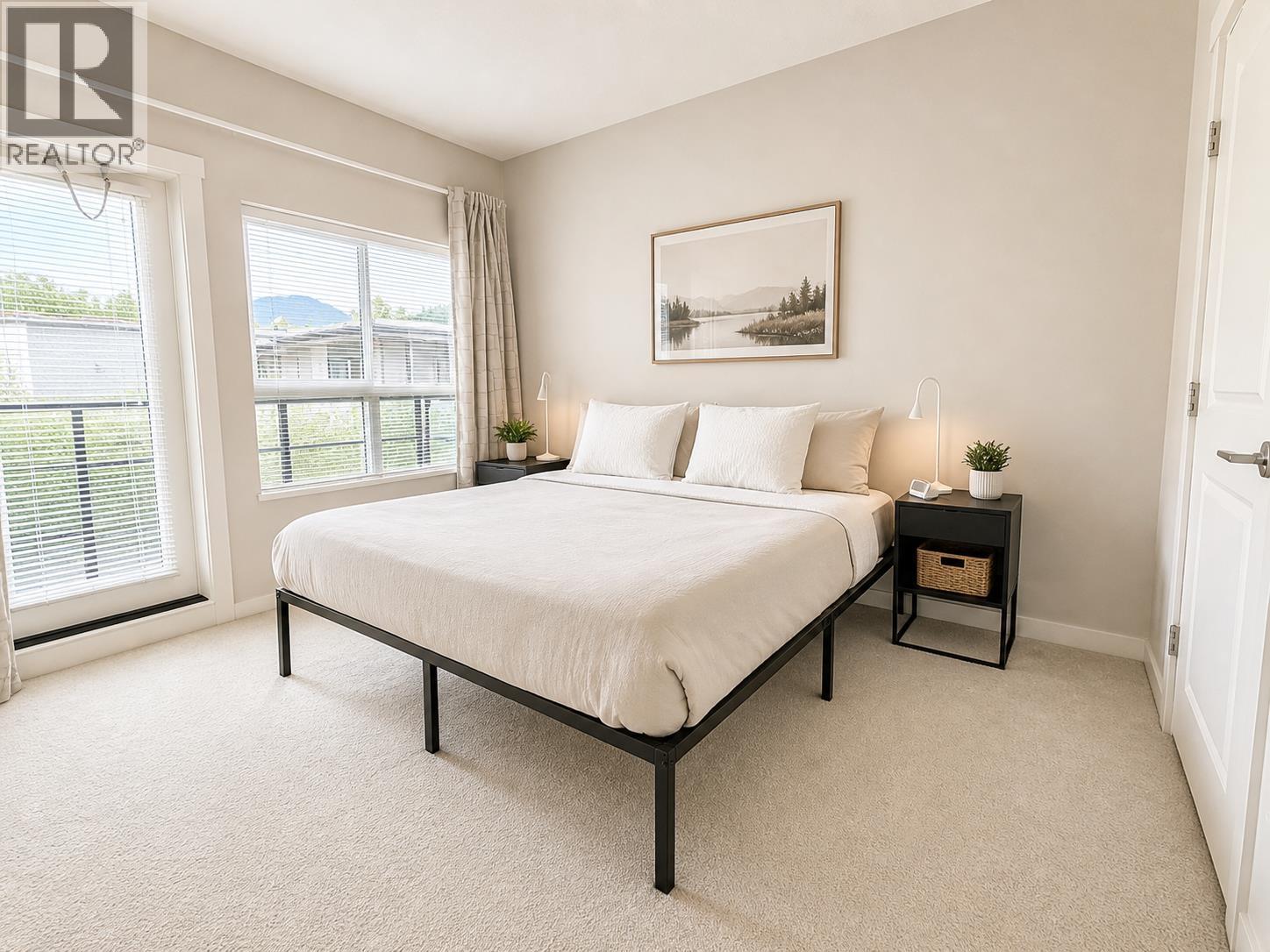 1189 NATURES GATE, Squamish