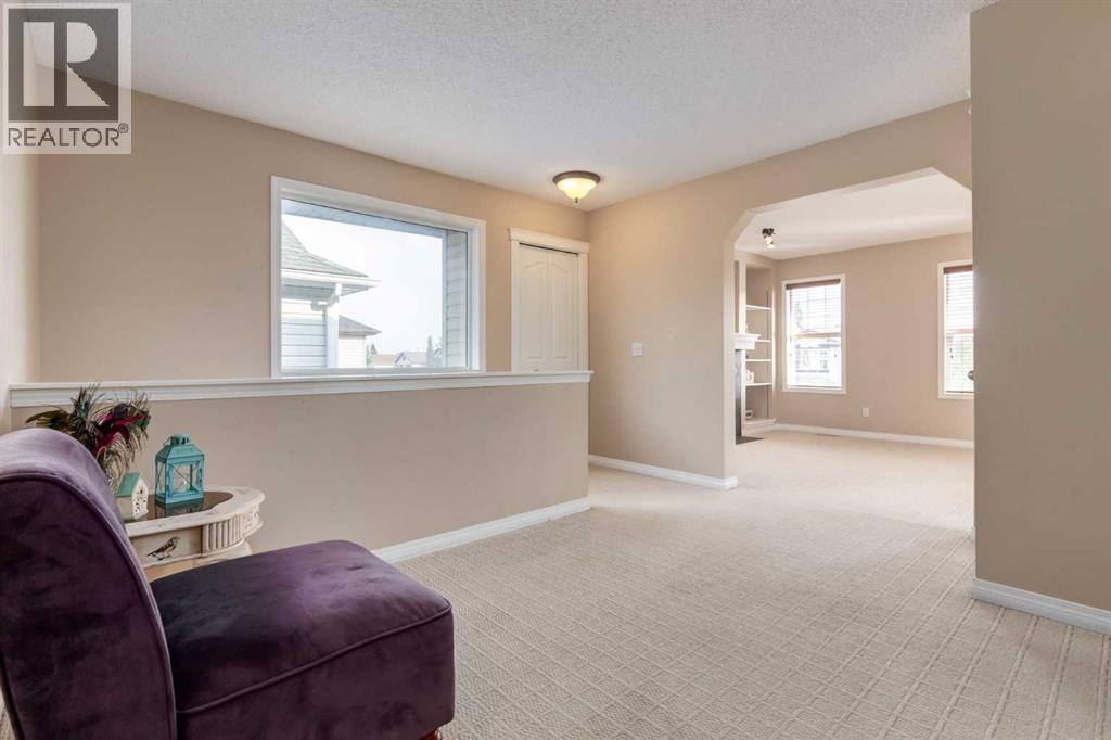 82 Everglen Crescent SW - 27