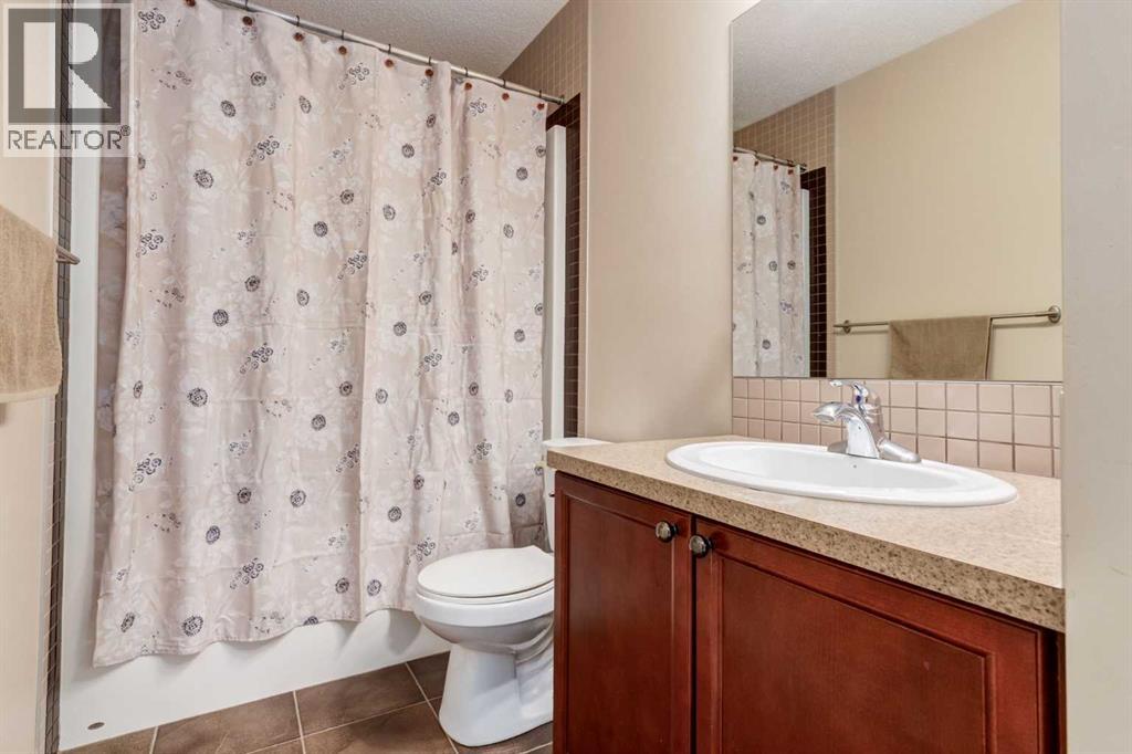 82 Everglen Crescent SW - 39