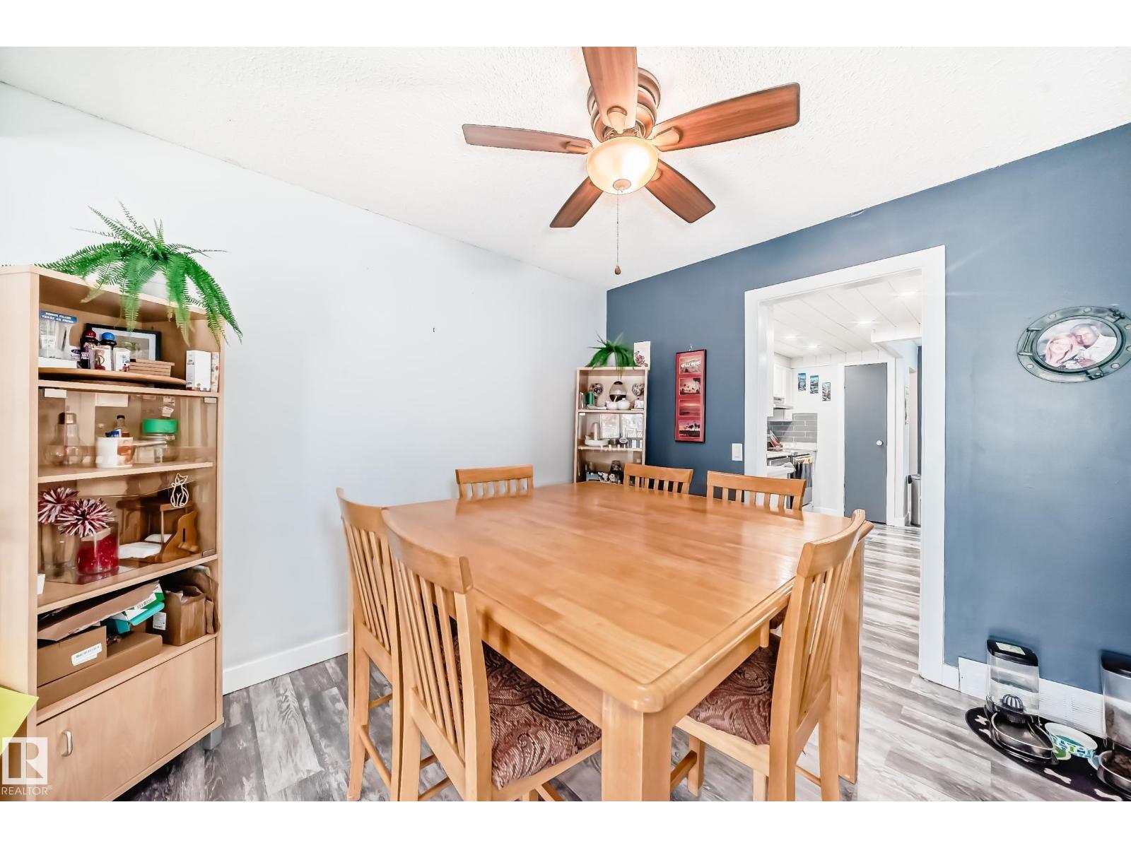 32 GRANDIN WOODS, St. Albert