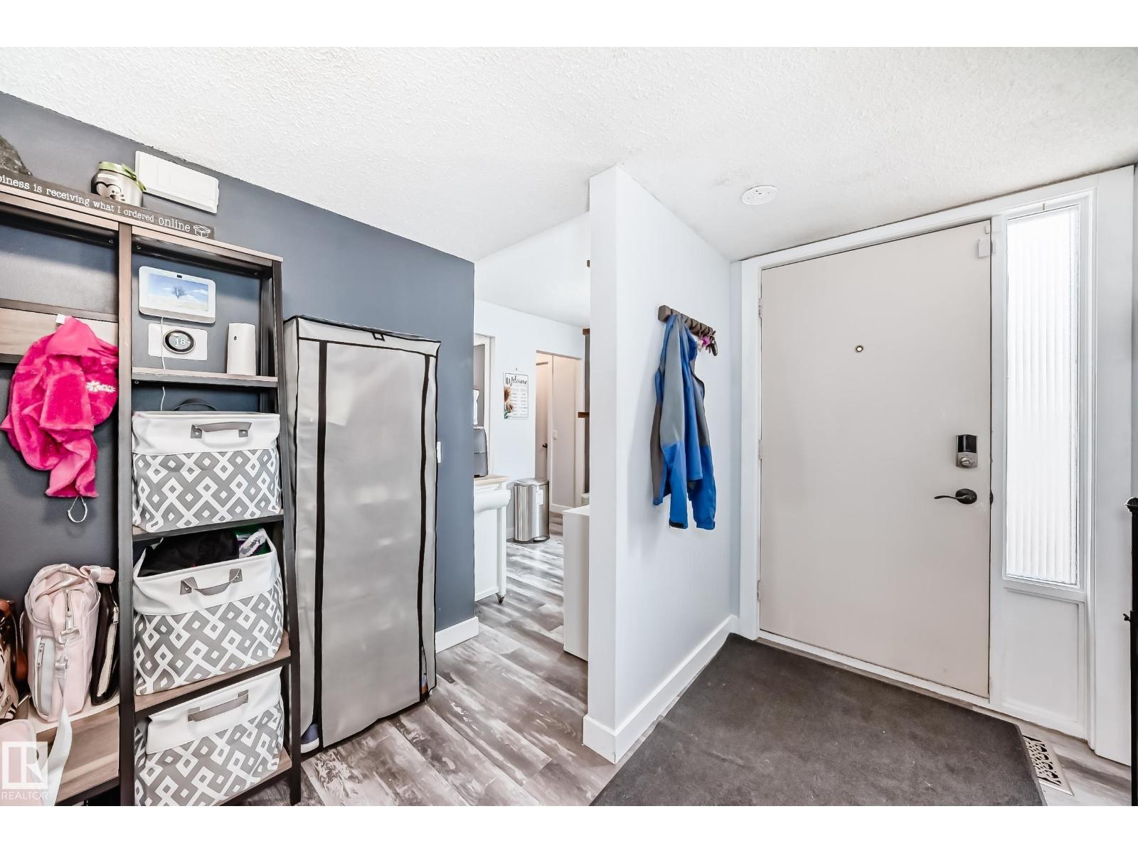 32 GRANDIN WOODS, St. Albert