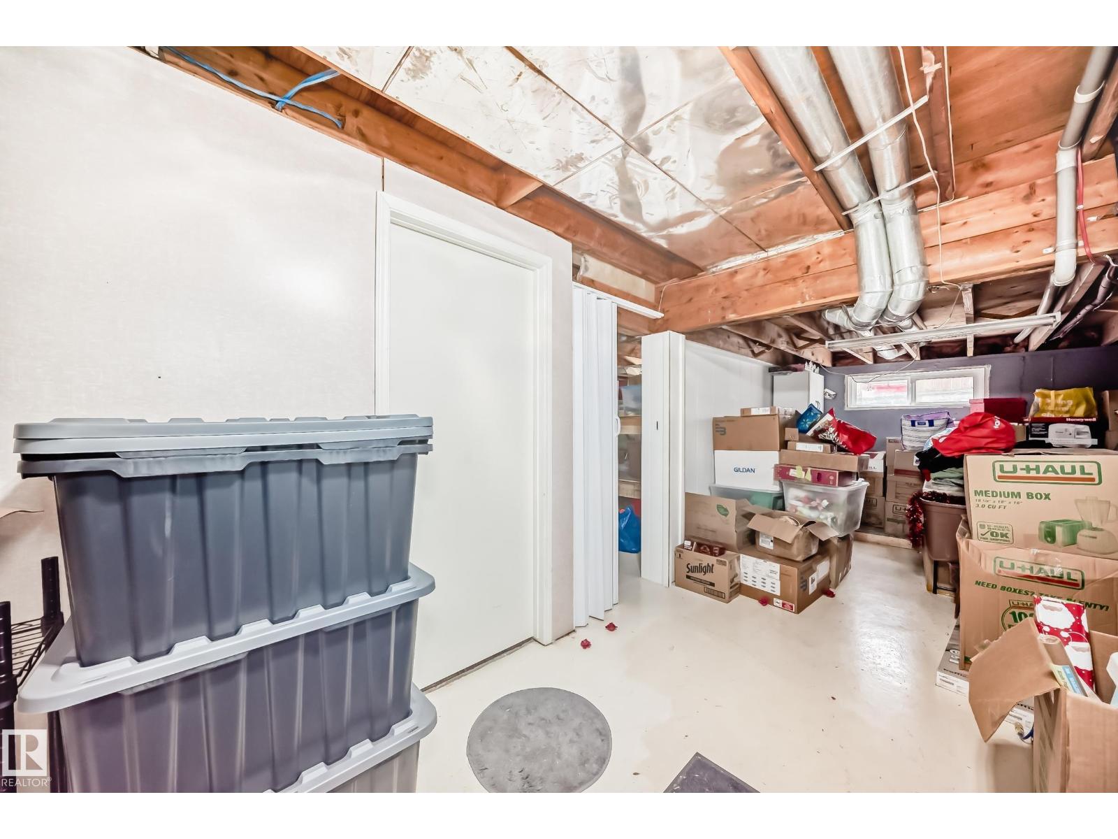 32 GRANDIN WOODS, St. Albert