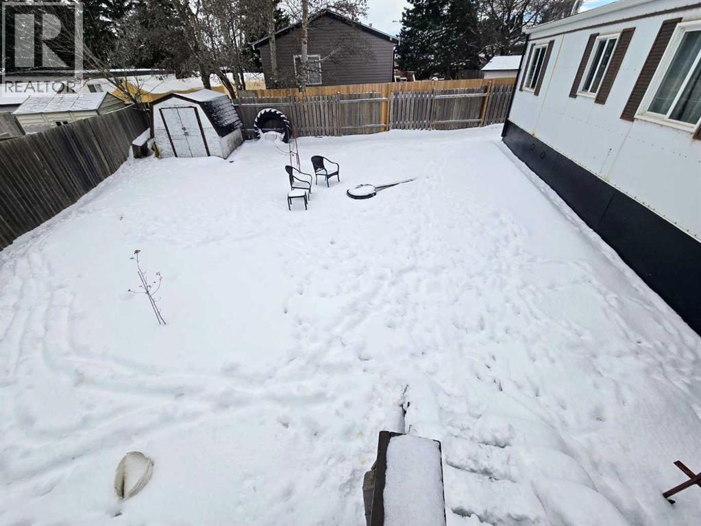 6038 Spruce Crescent - photo 3