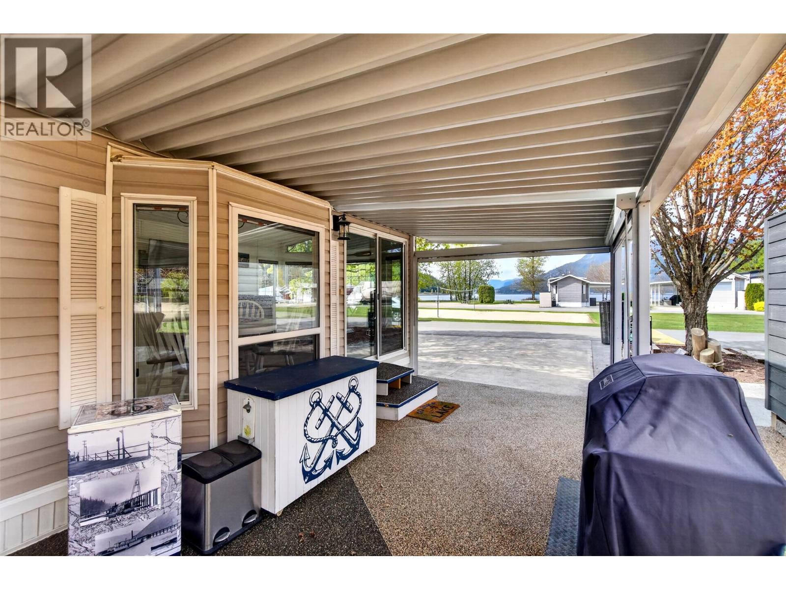 1455 Silver Sands Road Unit# 16, Sicamous