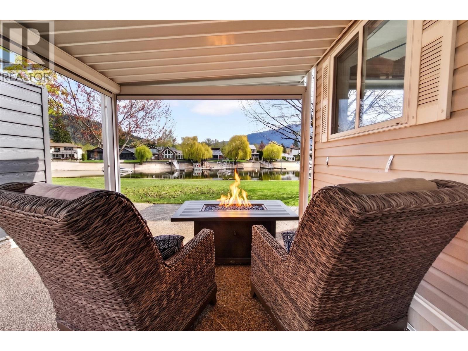 1455 Silver Sands Road Unit# 16, Sicamous