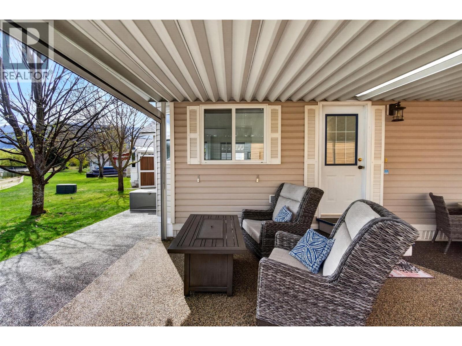 1455 Silver Sands Road Unit# 16, Sicamous