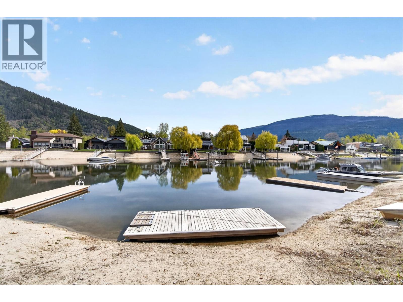 1455 Silver Sands Road Unit# 16, Sicamous