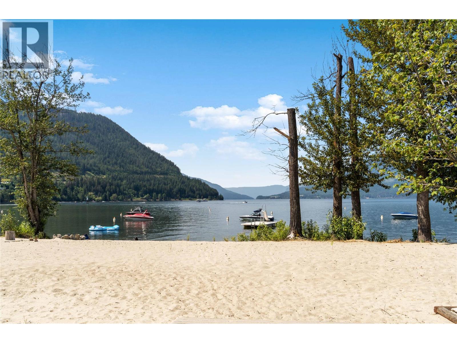 1455 Silver Sands Road Unit# 16, Sicamous