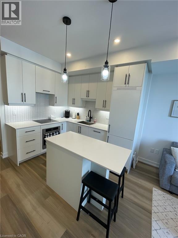 15 S WELLINGTON Street S Unit# 1701, Kitchener, Ontario, N2G0E4 — Photo 9
