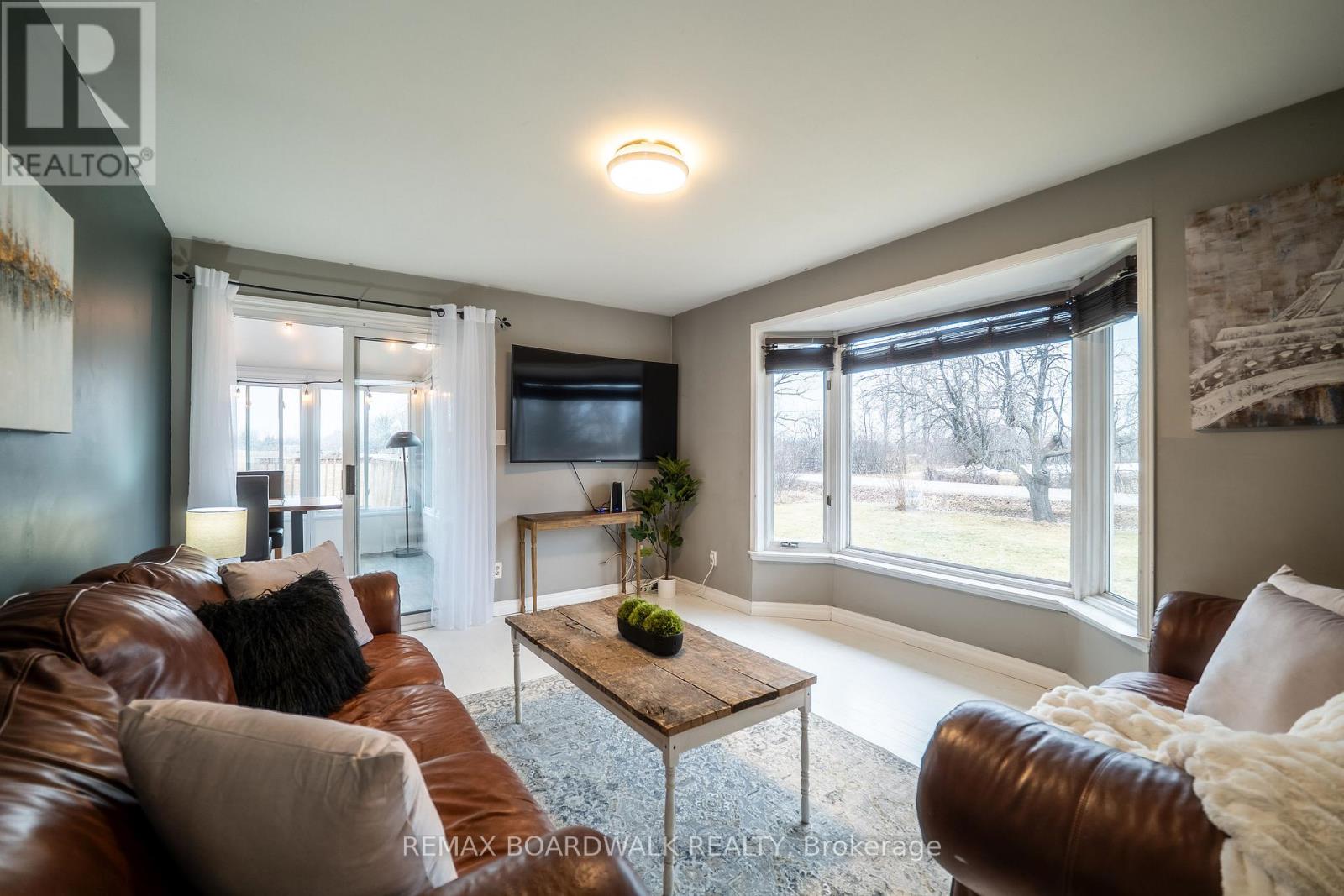 885 TOWNLINE ROAD - 17
