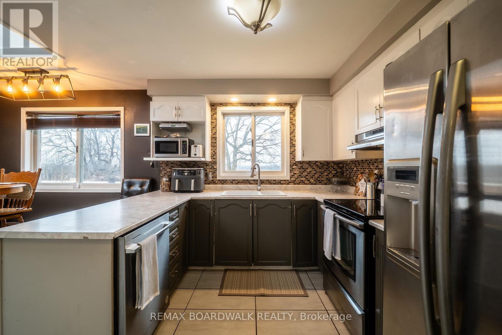 885 TOWNLINE ROAD - 21