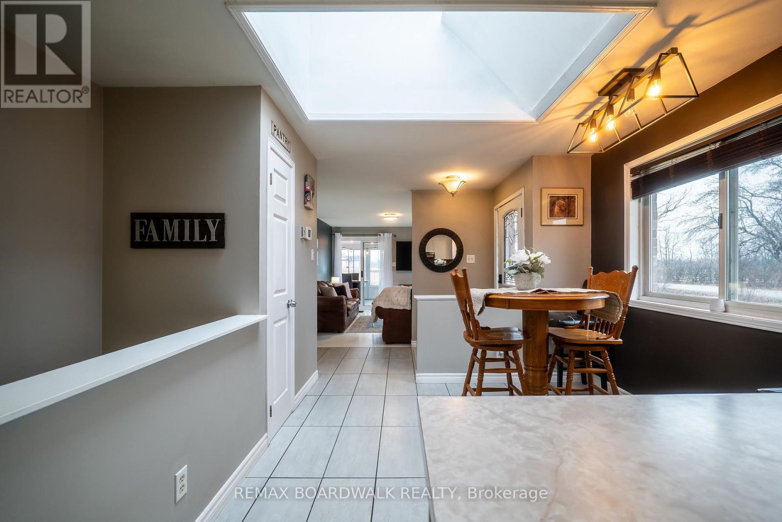 885 TOWNLINE ROAD - 23