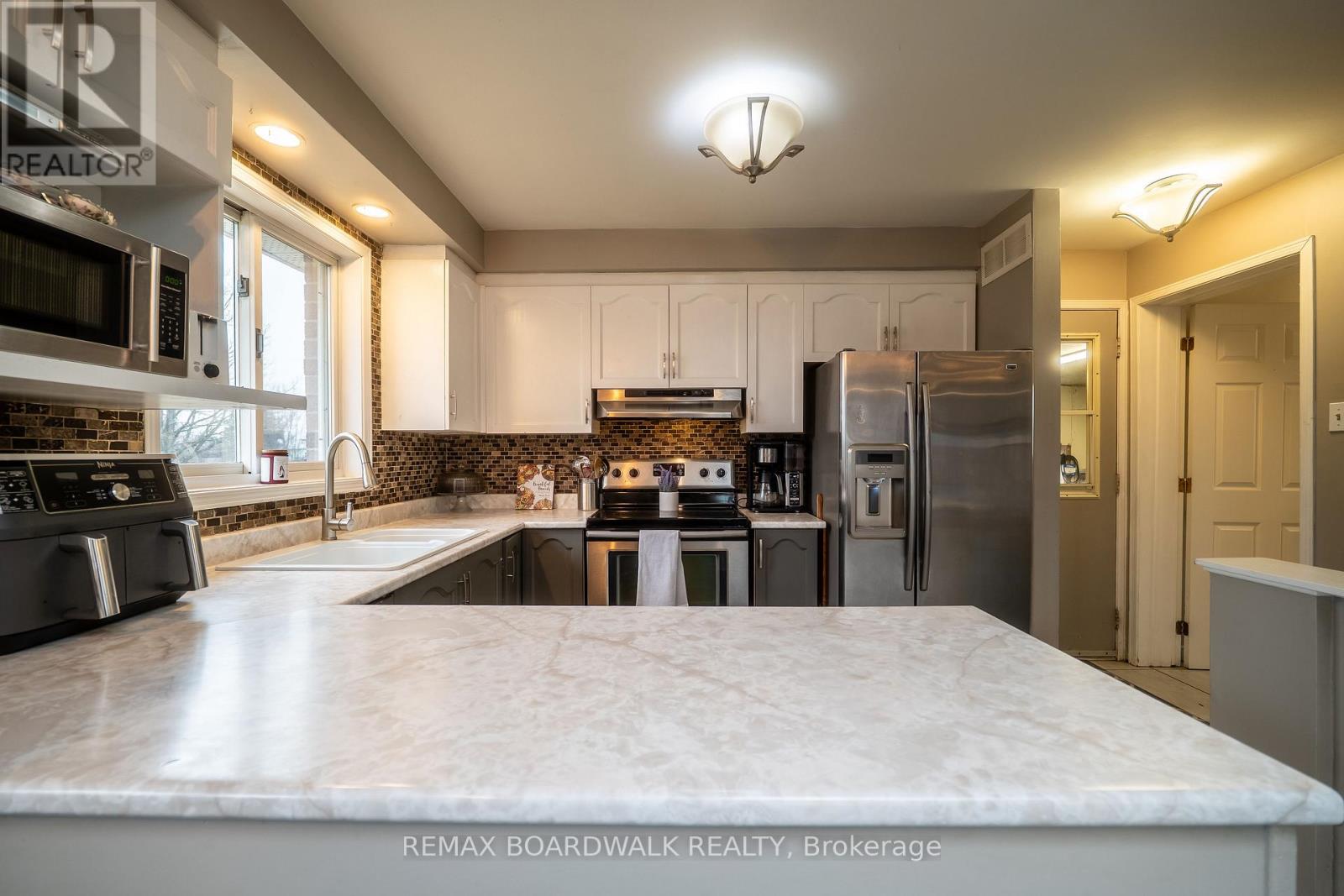885 TOWNLINE ROAD - 27