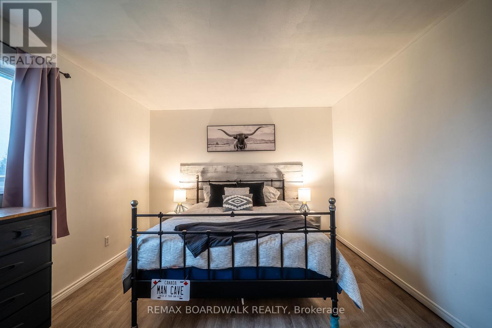 885 TOWNLINE ROAD - 36