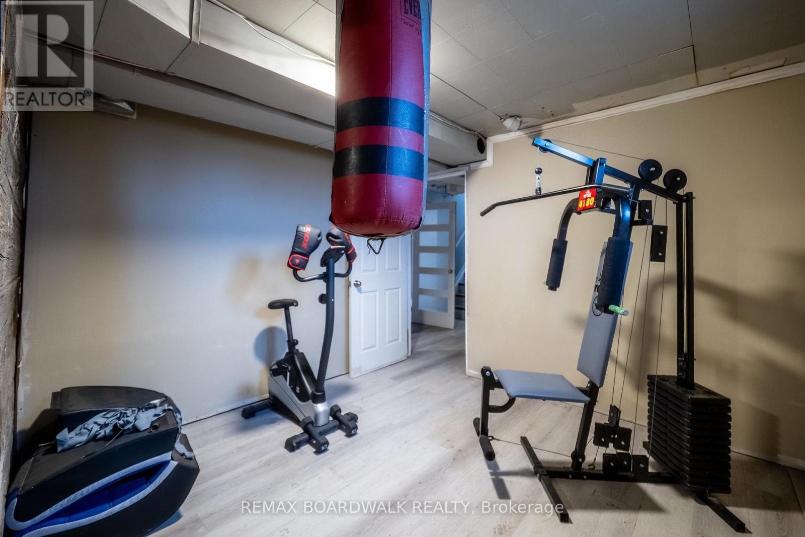 885 TOWNLINE ROAD - 42