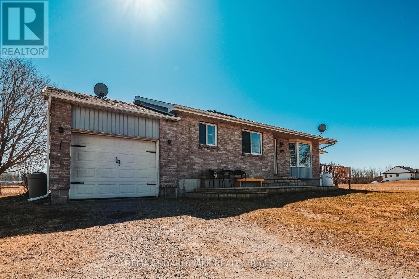 885 TOWNLINE ROAD - 5