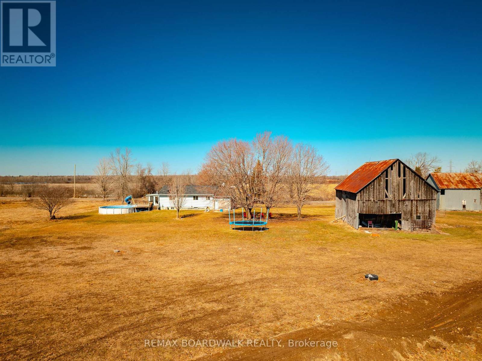 885 TOWNLINE ROAD - 9