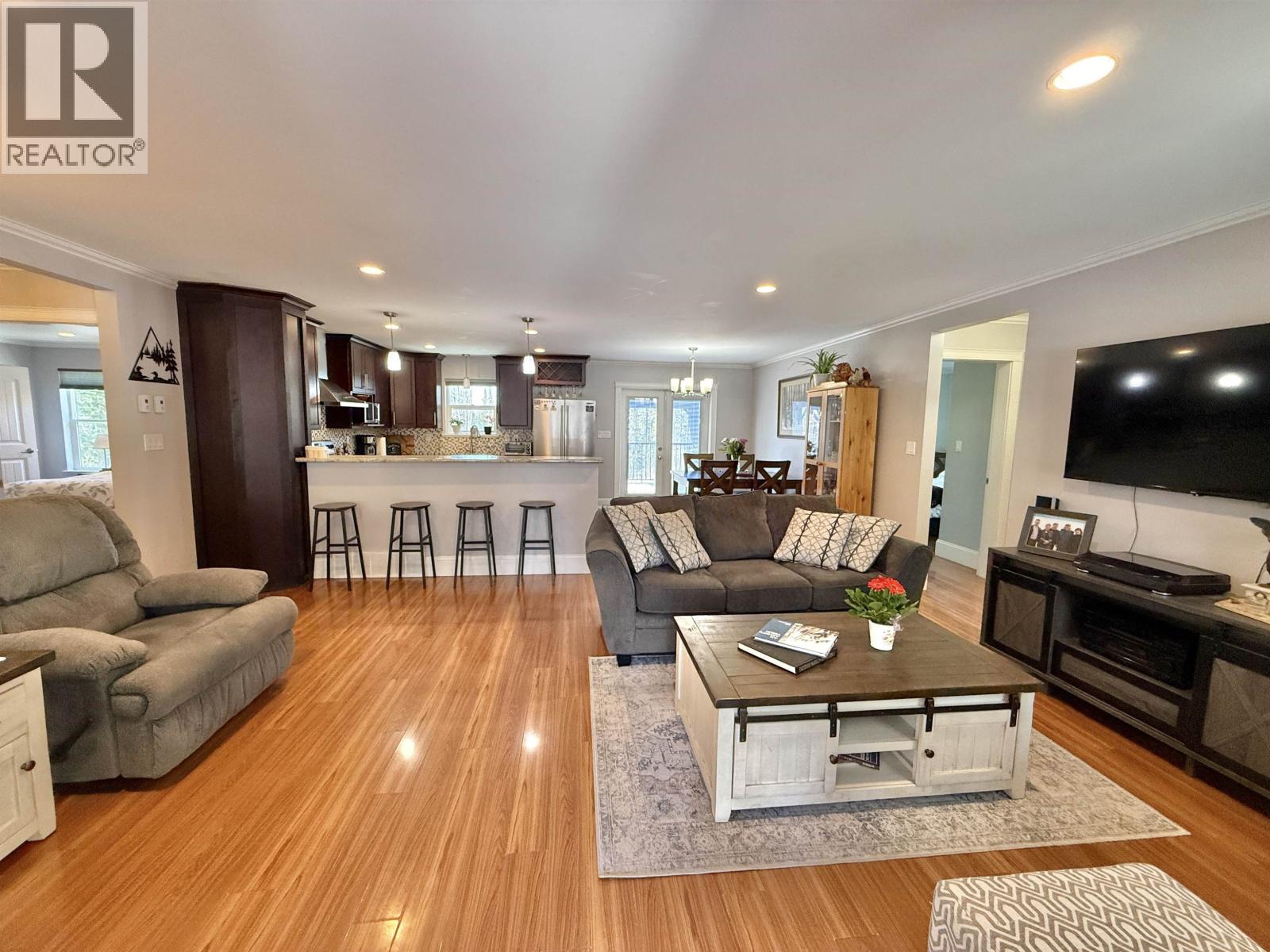 1222 HLADY ROAD - 6
