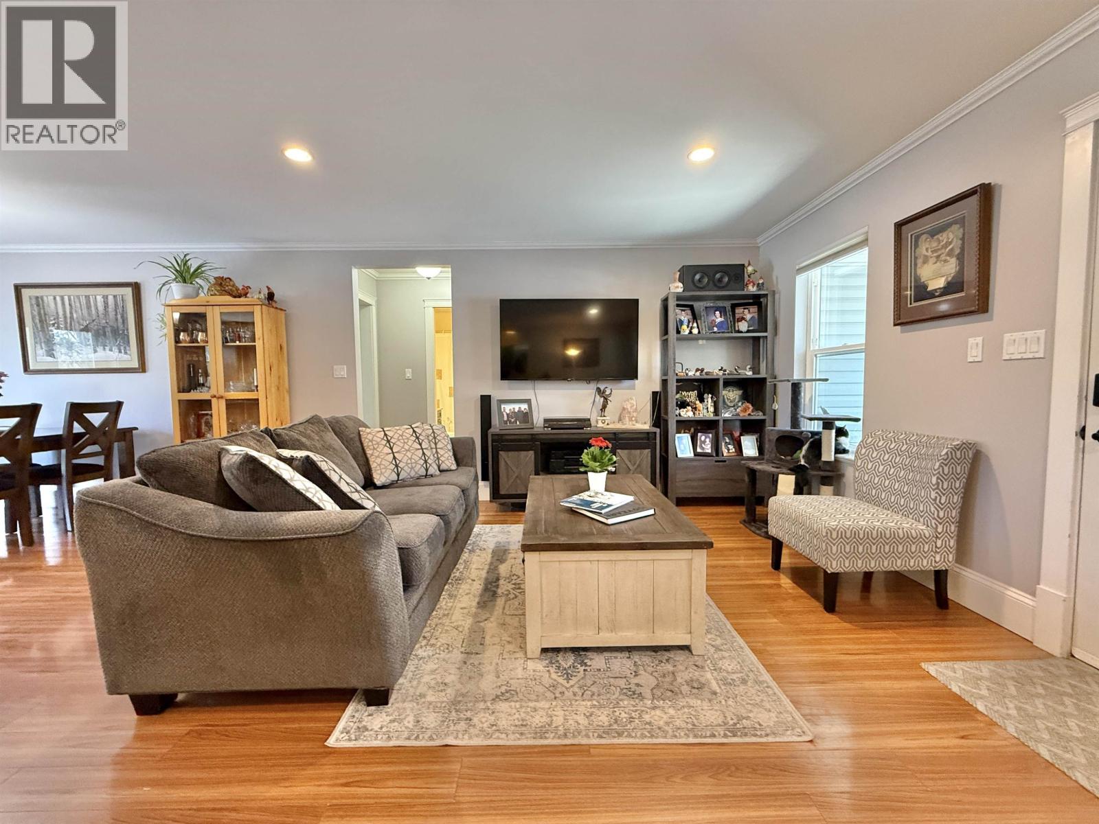 1222 HLADY ROAD - 8