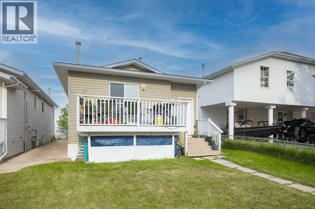 45 Hangingstone Drive, Lacombe