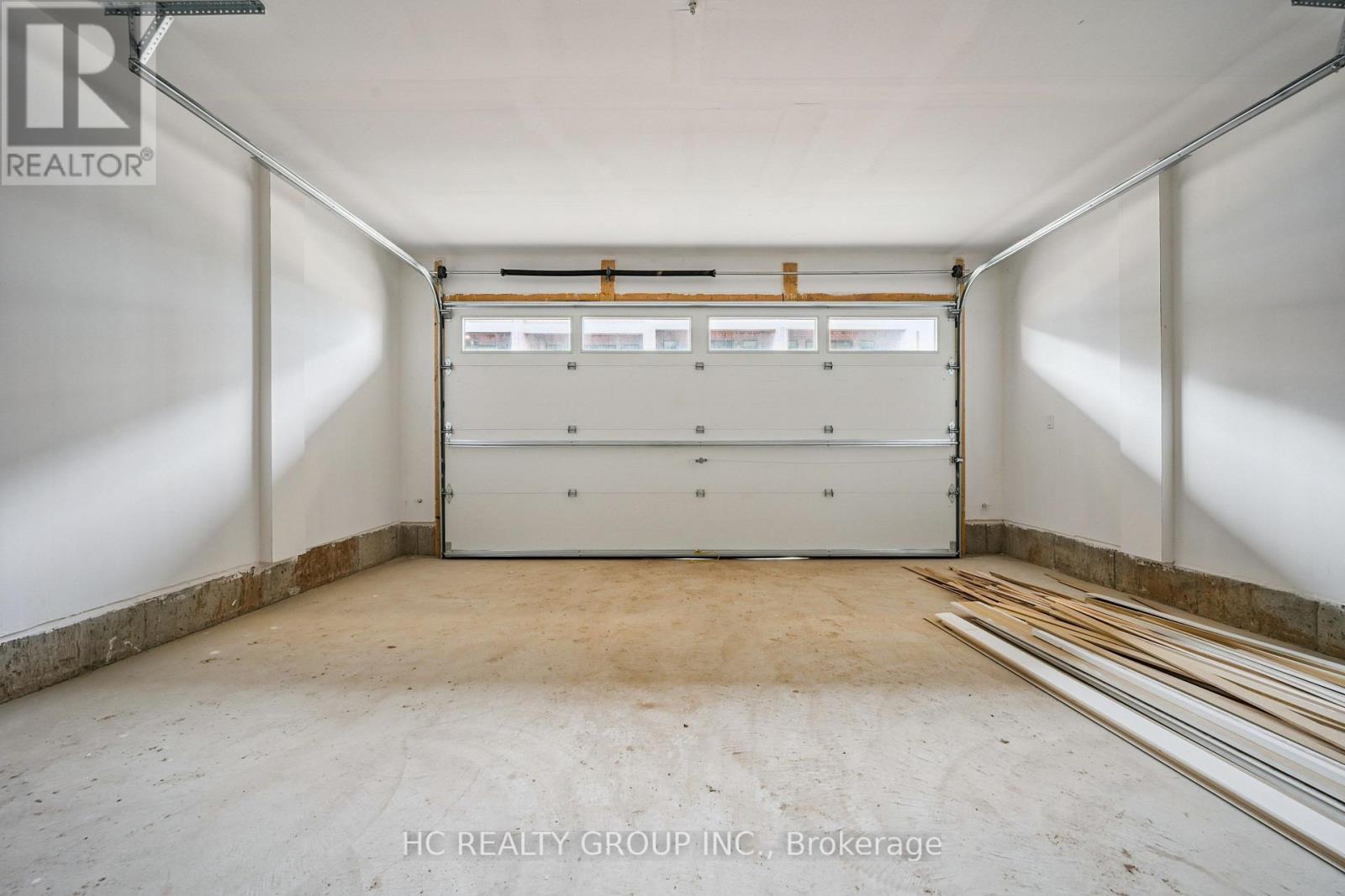 Photo is for illustration of finishes only