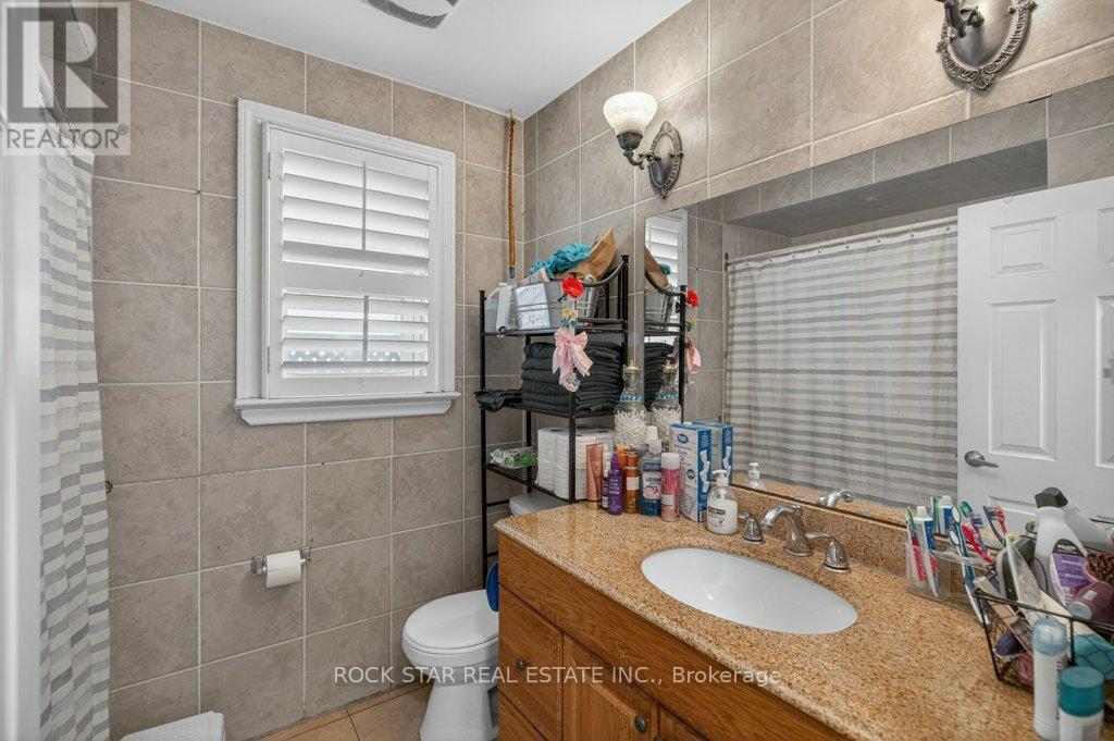 40 MAYFLOWER AVENUE - 10
