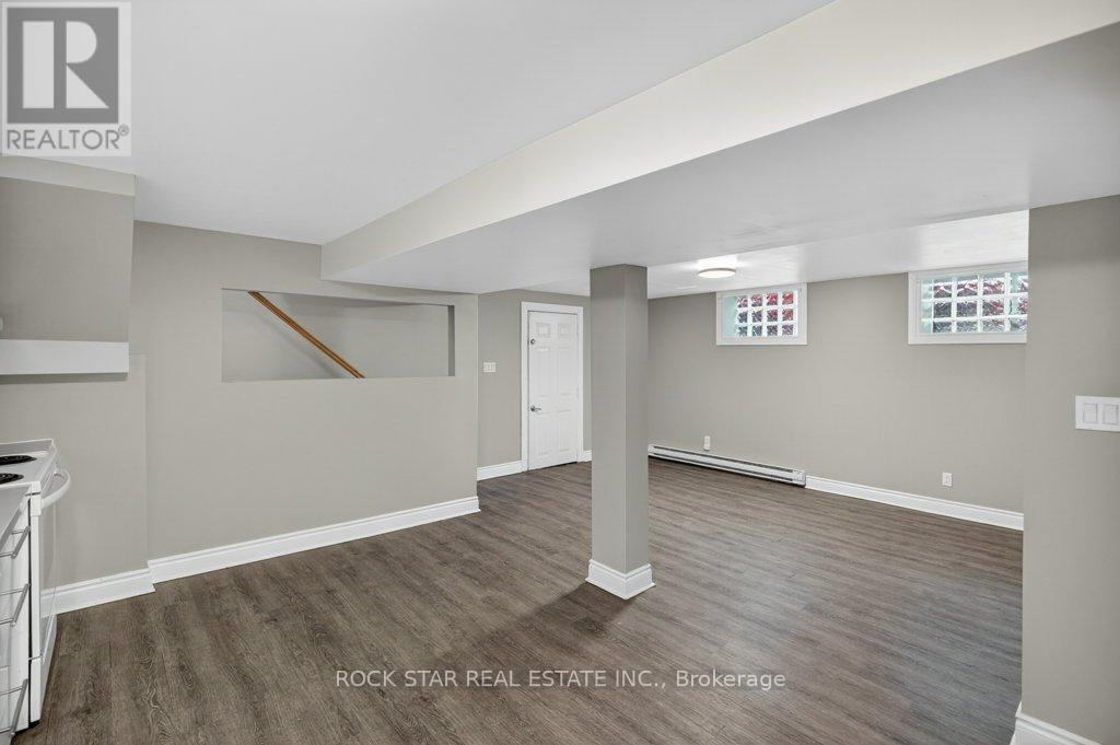 40 MAYFLOWER AVENUE - 24