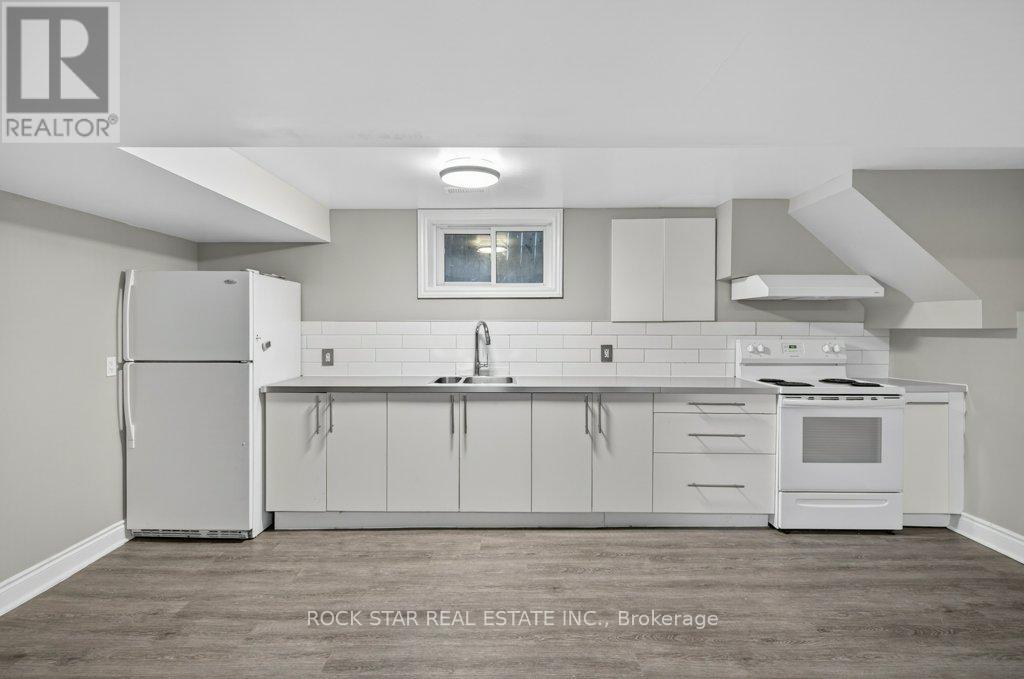 40 MAYFLOWER AVENUE - 26