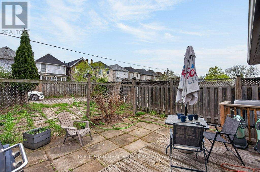 40 MAYFLOWER AVENUE - 34