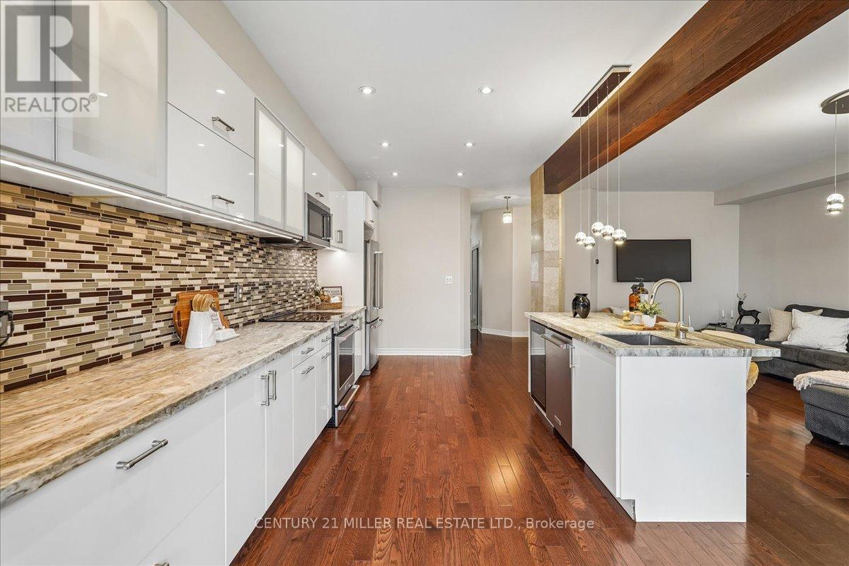 #57 2019 TRAWDEN WAY - 17