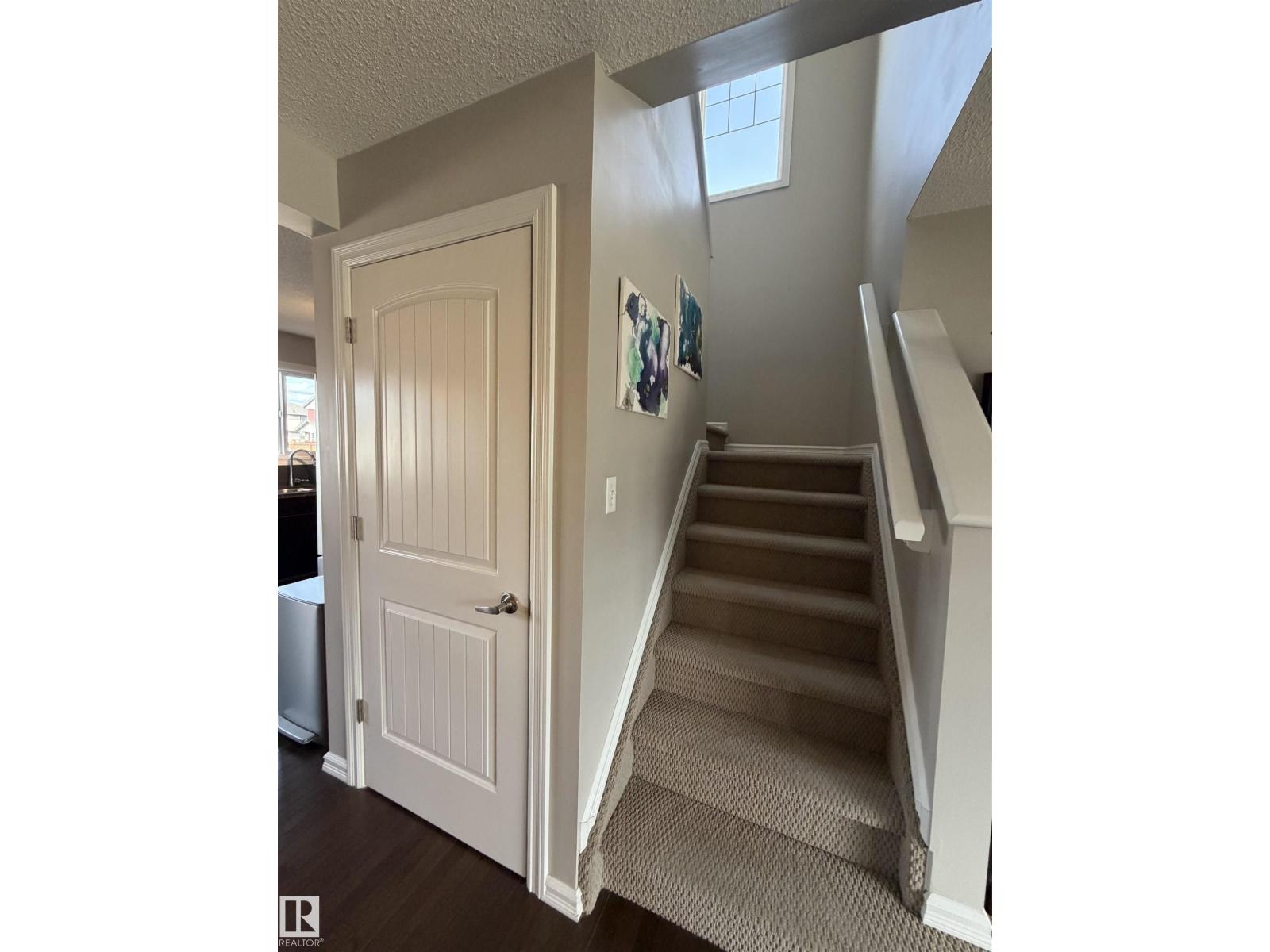 5204 4 AV SW, Edmonton