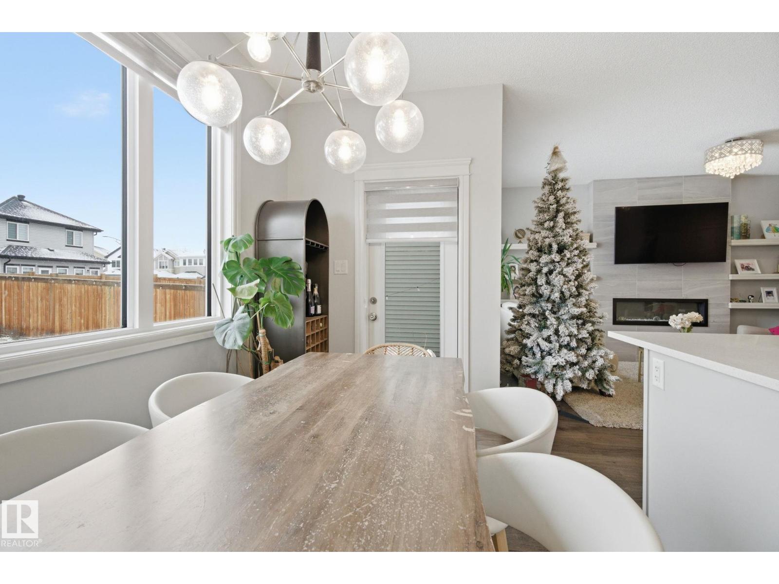 9942 222A ST NW, Edmonton