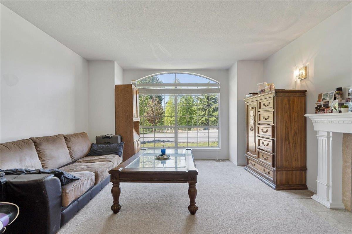 7 Bed, 4 Bath House for Sale in Surrey – 8648 140 STREET, Surrey - Image 16